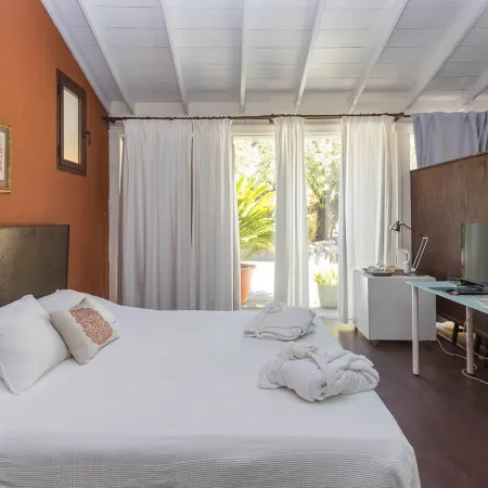 GuestReady - Las Calas 10 Suite Hortensia