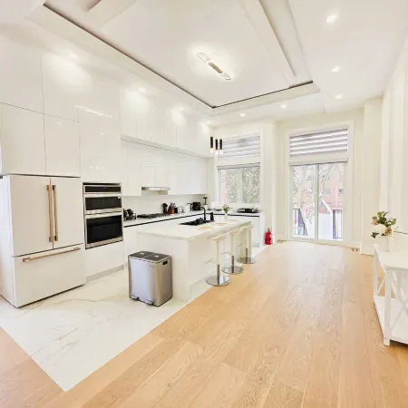 Bright Modern 4-Bedroom Home in East York, Toronto