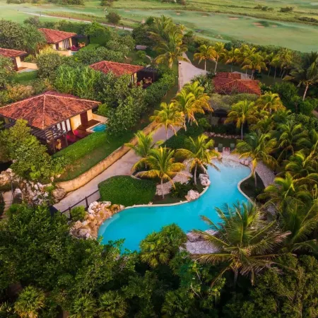 Royal Isabela