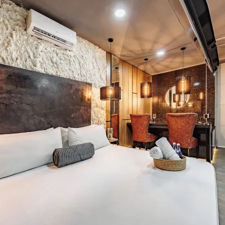 One Apartments Laureles