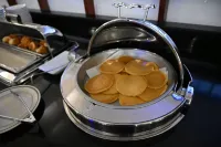 Atrium Hotel and Suites DFW Airport - sarapan