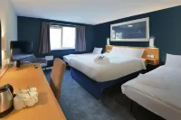 Travelodge Aberdeen Airport