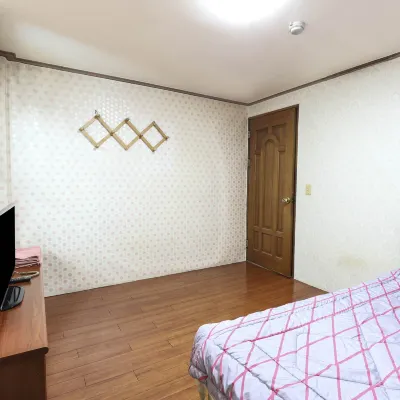 Jangseong Sauna Motel Hotel dekat Taman Heungmu