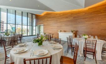Cambria Hotels Boston Downtown - Seaport