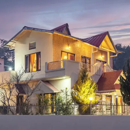 Alaya Stays Rainmist 4BHK PetFriendly