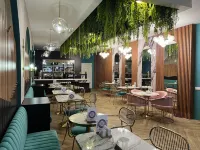 Alison Hotel