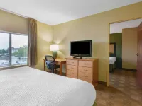 Studio 6 Extended Stay Findlay Tiffin Avenue OH Hotels in Findlay