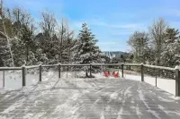 Red Feather Lodge