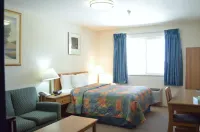 Knights Inn Quincy - parking