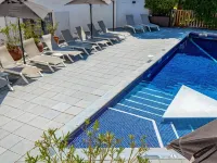 Mercure Marseille Centre Bompard la Corniche - Rooftop Pools