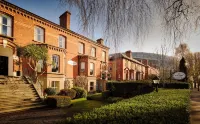 Ariel House Hotel a 