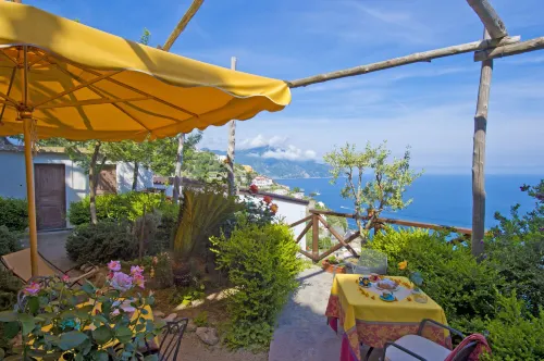 L'Antico Borgo Dei Limoni - Bed and Breakfasts