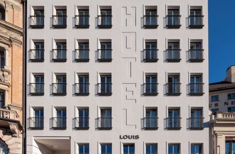 Louis Hotel