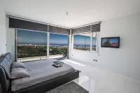 KO1 with Breathtaking Sea Views