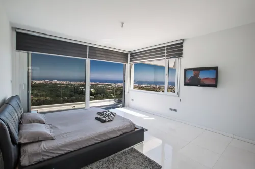 KO1 with Breathtaking Sea Views