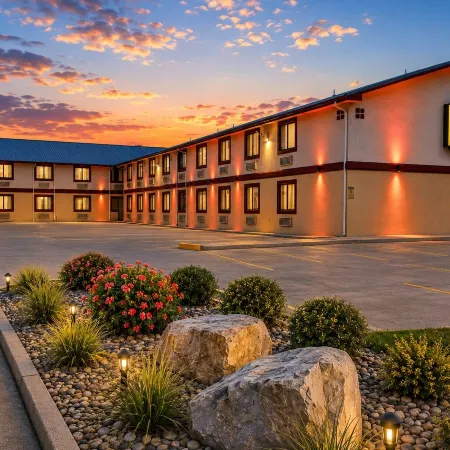 Super 8 by Wyndham Champaign