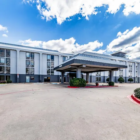 Motel 6 Lewisville, TX - Medical City