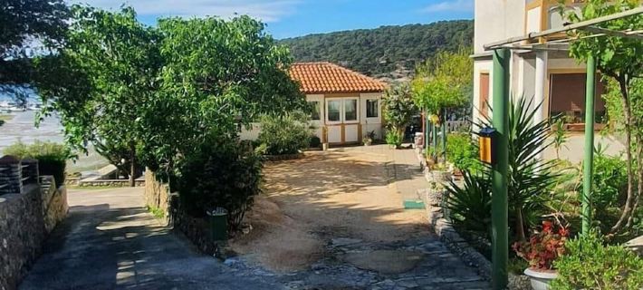 Apartments Ivi Hotels in Rab