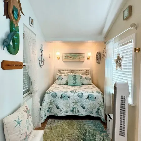 Cozy Cape Cottage