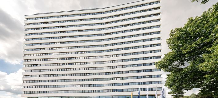 Radisson Blu Hotel, Bonn ボンのホテル