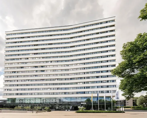 โรงแรม เรดิสัน บลู, บอนน์ โรงแรมในบอนน์