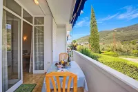 Garden & Surf by Rossana - Happy Rentals - 2-Star