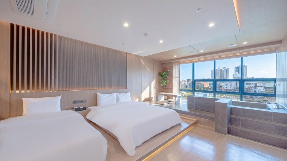 Pearl Almond Hotel