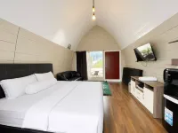 Glamping Assalam Syariah - balcony