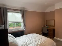 The Applewood Regency - 2-Star