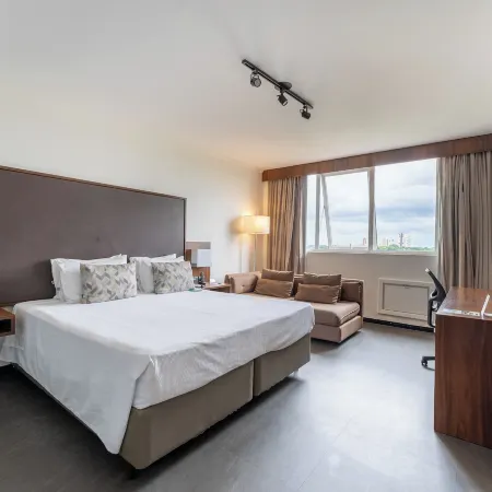 Hotel Deville Prime Maringá