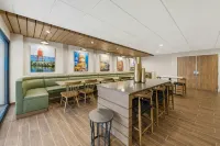 Fairfield by Marriott Inn & Suites Mount Pleasant, WI - breakfast