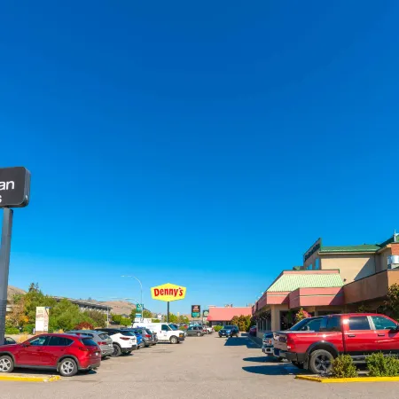 Sandman Hotel Vernon