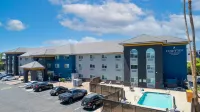 Country Inn & Suites by Radisson, Phoenix Airport, AZ - parking