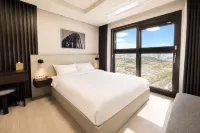 Y COLLECTION by UH FLAT OSIRIA - Apartments
