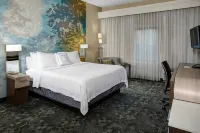 Courtyard by Marriott Cleveland Westlake - parking
