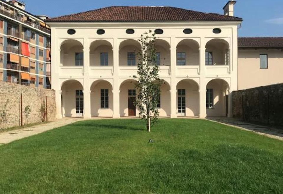 Hotel Cascina Fossata & Residence - Housity