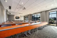 SpringHill Suites Oakland Airport - spa