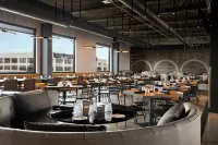AC Hotel Dayton - Parkering