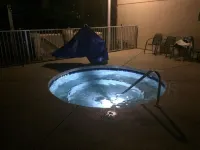 Wingate by Wyndham Destin - Hot Tub