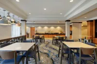 Fairfield Inn & Suites Rockford - breakfast