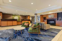 Fairfield Inn & Suites Rockford - parking
