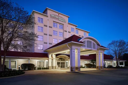 Delta Hotels Norfolk Airport - balcony
