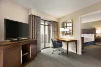 Hampton Inn & Suites Nashville-Downtown - Pet-friendly