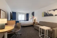 Spark by Hilton Tempe Phoenix Airport - バルコニー