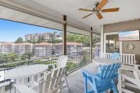 Main Channel Views, 3 Heated Pools & Gated Resort - Homestays