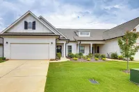 Screened Porch: Newly Built Townhome in Madison -  Apartamentos vacacionales