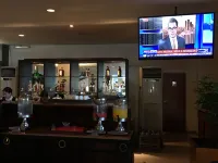 Aryaduta Manado - bar
