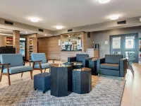 Quality Inn & Suites Hotels in Oakville