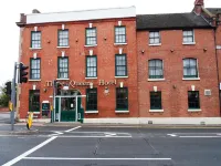 Three Queens Hotel فنادق في بيرتون أبون ترينت