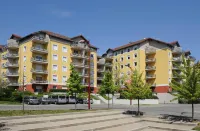 Séjours & Affaires Genève Saint Genis Các khách sạn gần Golf St Genis